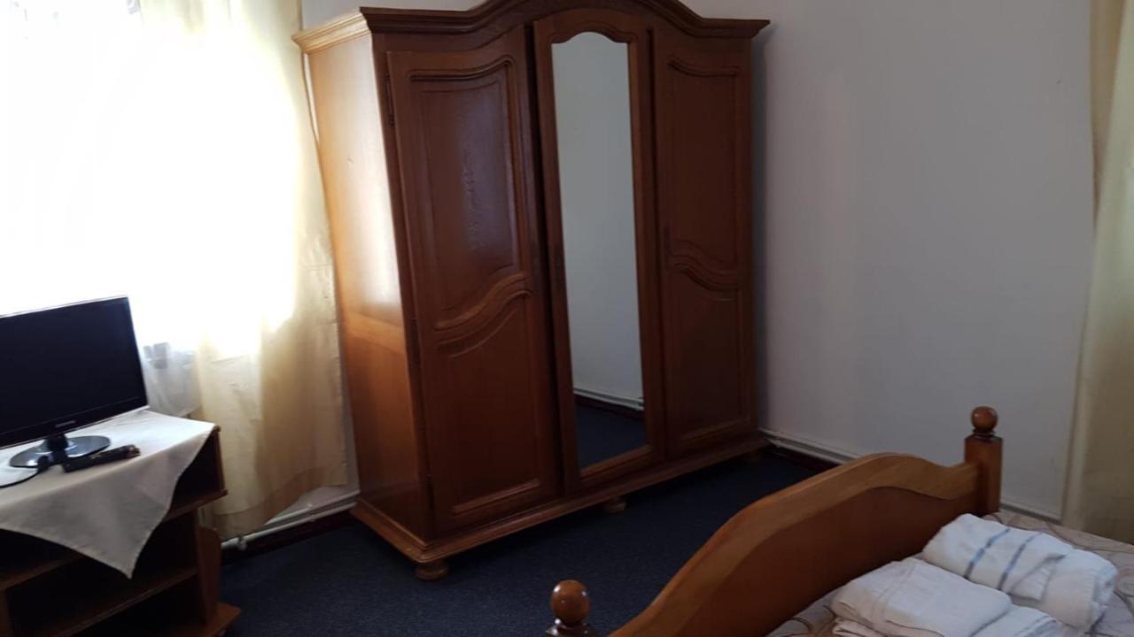 Pensiune Restaurant Arconi Năvodari Exteriör bild