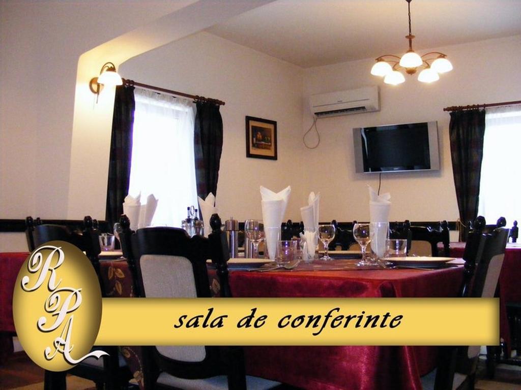 Pensiune Restaurant Arconi Năvodari Exteriör bild
